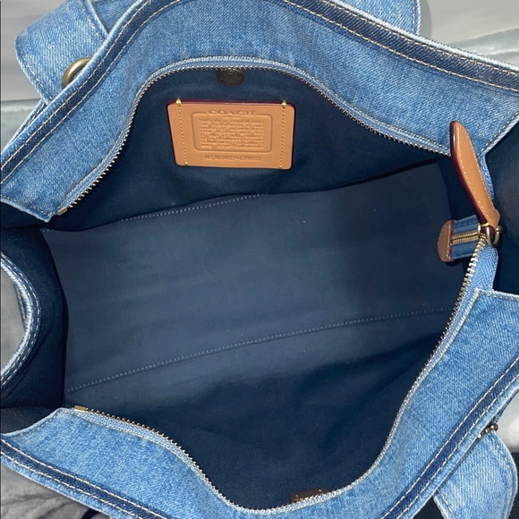 Coach ‘Cargo’ Denim Tote - Picture 14 of 15